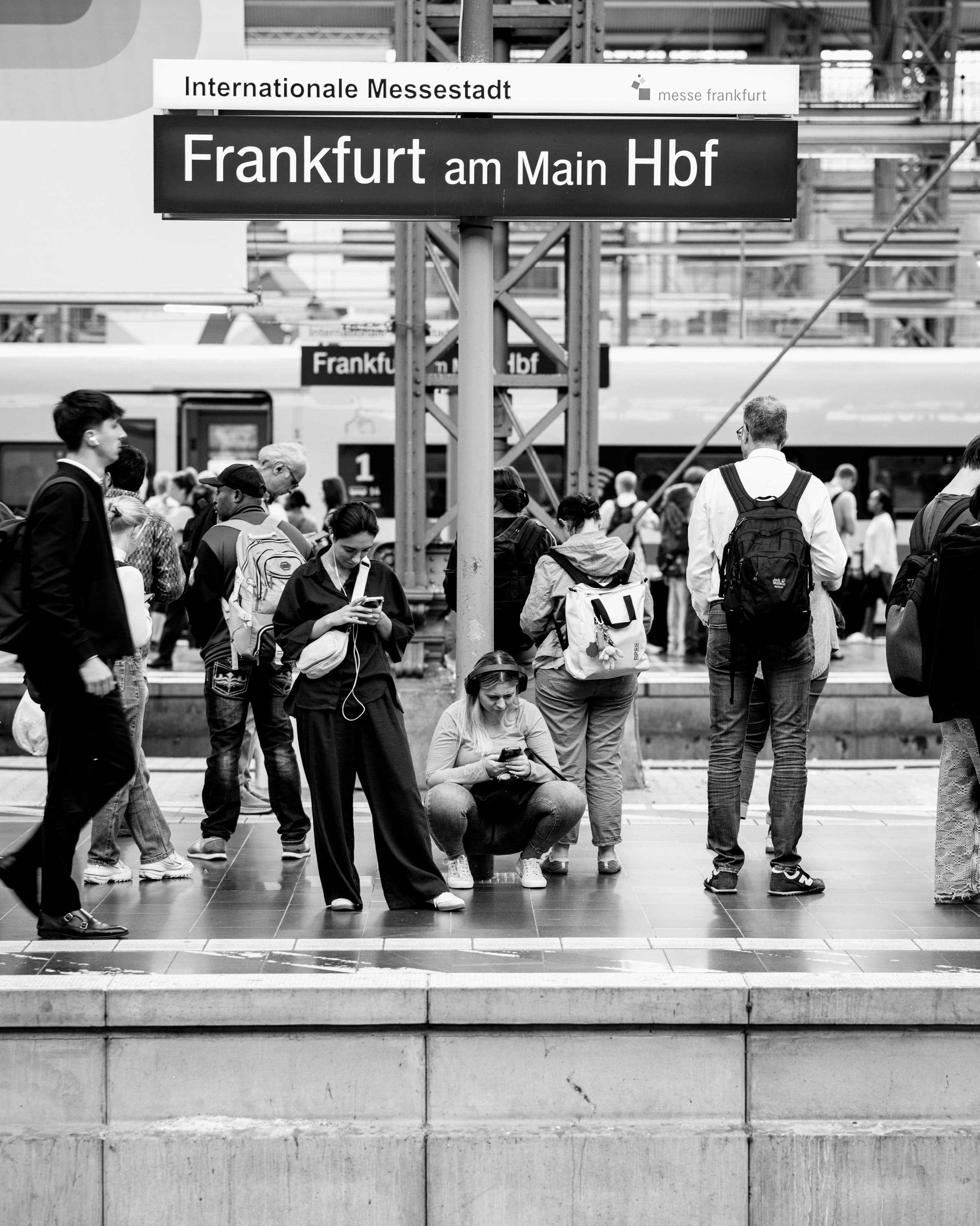 Frankfurt Central Station - frankfurt hbf.